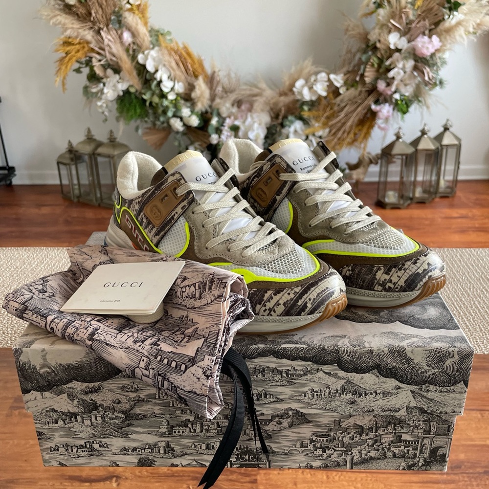 Gucci
NEW Men's Ultrapace Sneakers (EU 7.5, US 8 - 8.5) - Picture 14 of 15